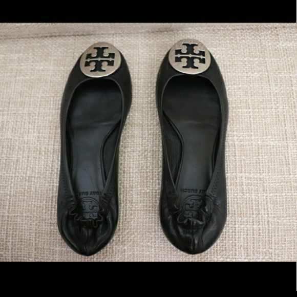 Tory Burch Black 🖤 flats...CLASSICS! - Picture 11 of 12
